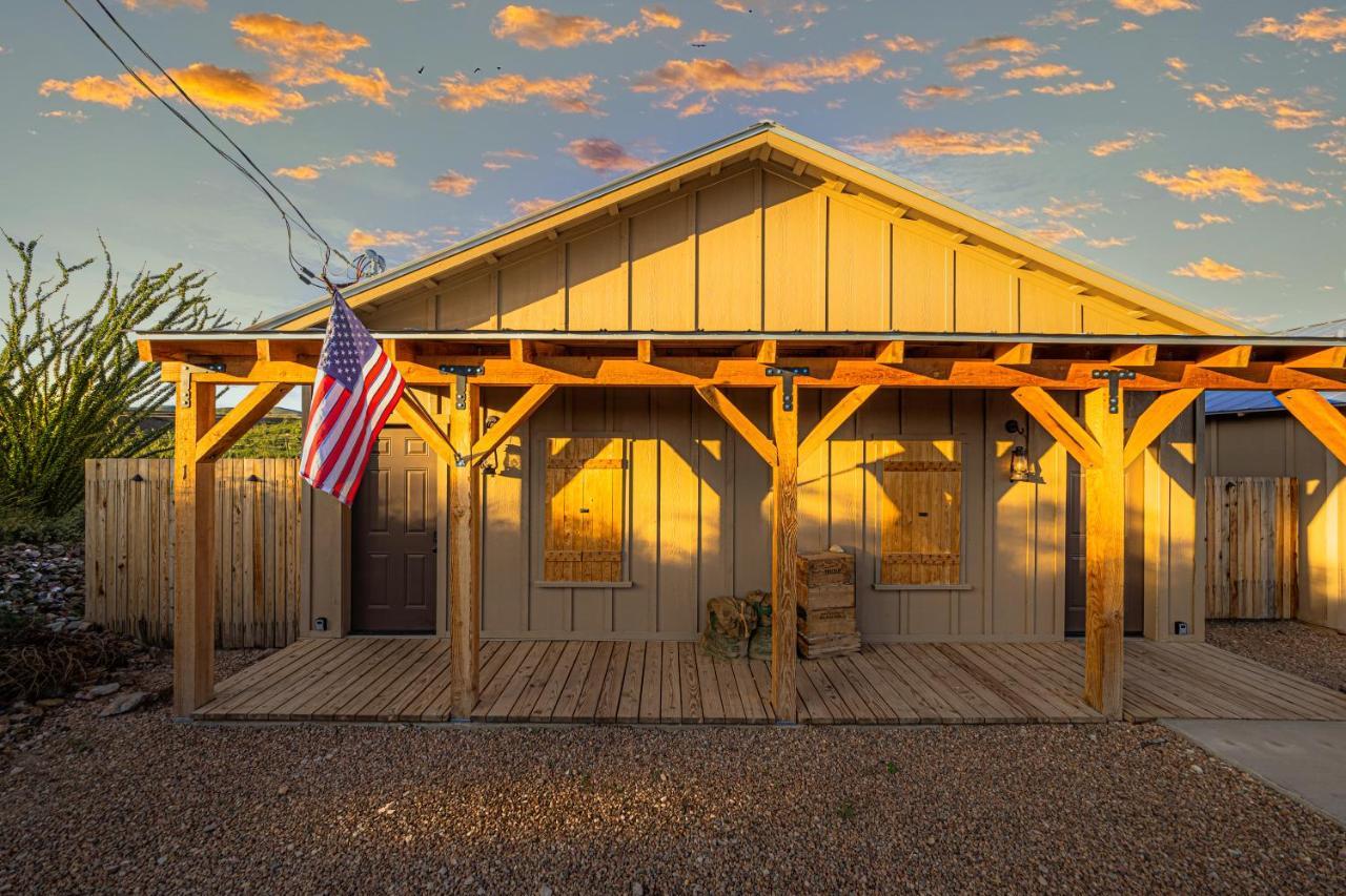 -Pet Friendly- Miners Cabin #6 - King Bed With Private Balcony Tombstone Eksteriør billede